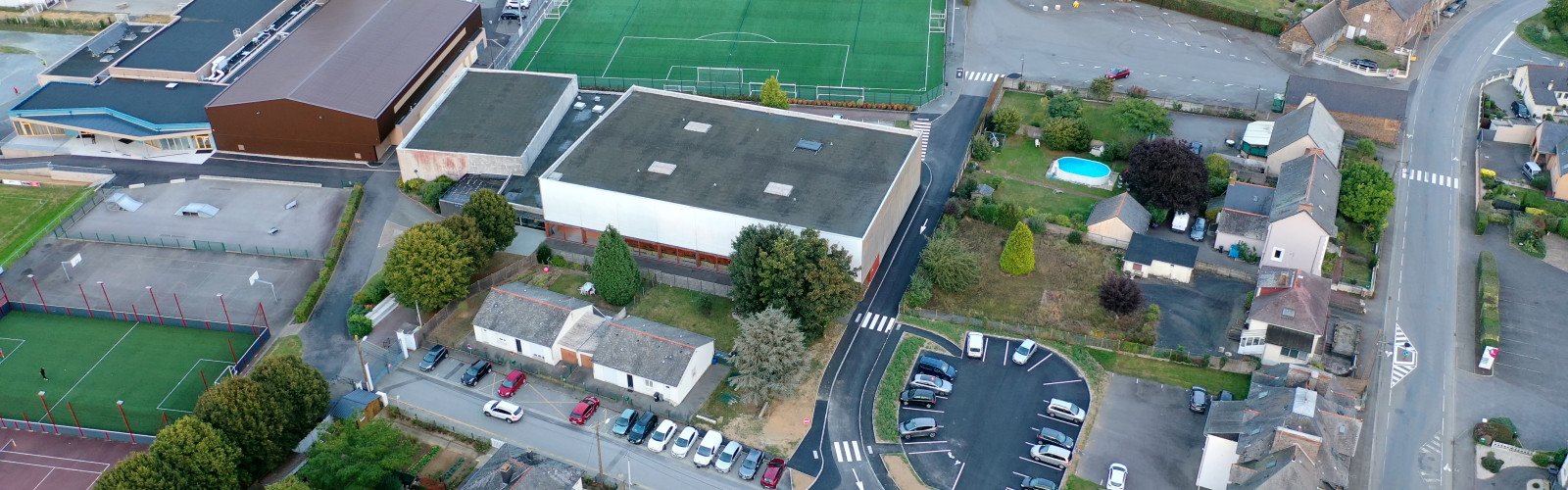 Arrêté fermeture temporaire terrains de football